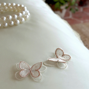 Parure de lit personnalisable quatre pièces style princesse pour l'Autriche, en lyocell rafraîchissant avec bordure en dentelle - Product Image 5