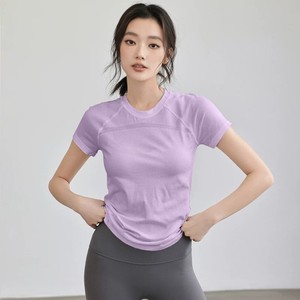 Nouveau T-shirt de sport pour femmes adultes à manches courtes et col rond, respirant, séchage rapide, pour yoga, gym et entraînement - Product Image 5