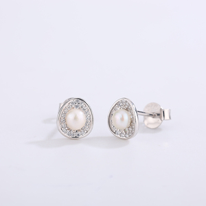 Vintage Textured Cluster Freshwater Pearl <b>Studs</b> <b>Silver</b> Plated Copper Jewelry for Women Anniversary Fashion Earrings - Product Image 2