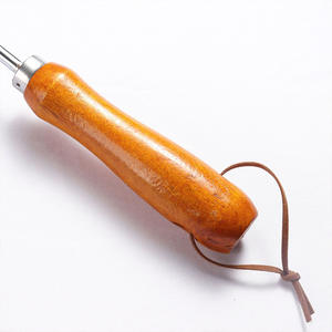 Râteau de jardin en acier inoxydable avec manche en bois pour la plantation et les outils de jardinage 7625 - Product Image 4