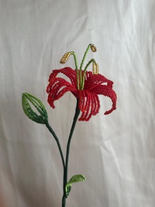 Composizione Floreale Artificiale Moderna Fatta a Mano con <span class=keywords><strong>Rose</strong></span> in Plastica e Perline per la Festa della Mamma - Centrotavola Durevole ed Ecologico per Matrimoni, Casa, Primavera - Product Image 2