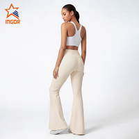 Ensemble de yoga 2 pièces pour femme avec logo personnalisé, soutien-gorge de sport froncé et leggings évasés en nylon et élasthanne, doux comme du beurre, coupe bootcut, pour la gym et le fitness