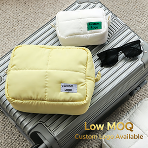 <span class=keywords><strong>Pochette</strong></span> de maquillage personnalisée avec logo, en coton doux matelassé, fermeture éclair, portable, petite, pour femmes, vente en gros - Product Image 1