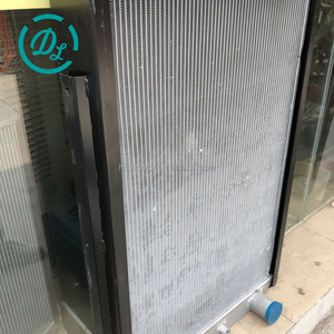 Radiateur de pelle hydraulique EexcavaStart R220-5 – Ensemble réservoir d'eau avec cœur en aluminium durable, refroidissement efficace, garantie 1 an, de marque - Product Image 2