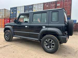 SUV tout-terrain Suzuki Jimny Alpha 1,5 L 4x4 neuf prêt à l'exportation, compact et robuste - Product Image 6