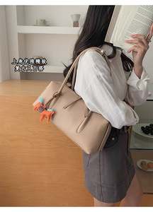 Wholesale Fashion Handbags Minimalist Women Single Shoulder Tote Bag Pillow Bag Armpit Underarm Bowling Bag - Product Image 5