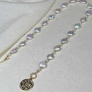 Collier pour femme en perles d'eau douce baroques avec bouton, lumière naturelle intense, pendentif en cuivre plaqué or 14 carats, collier tendance - Product Image 5
