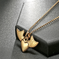 Dame Ange Ailes Collier couleur Or Titane Acier Collier Coeur