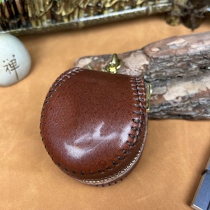Monedero de Cuero Genuino de Primera Capa de Piel de Vaca Cosido a Mano con Temática de Béisbol Retro, Cartera para Monedas y Llaves - Product Image 5