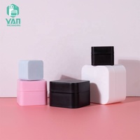 Emballage YAN Pot cosmétique en PP carré de couleur noir blanc de 5-50ml avec couvercle en plastique pour gel à ongles et crèmes de soin de la peau