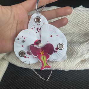 Porte-clés Fleur d'Orchidée Gothique en Métal Industriel avec Œillet et Chaîne, Accessoire Punk pour Sacs et Clés - Product Image 6