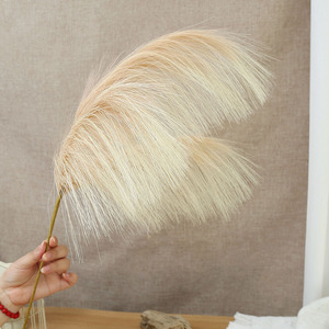 Roseaux artificiels de conception florale de haute qualité faits à la main herbe de pampa fleurs de <span class=keywords><strong>lotus</strong></span> simulées pour la nappe de remise des diplômes de mariage - Product Image 4