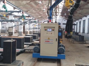 Máy phun bọt polyurethane áp suất cao, hiệu quả chế biến bọt PU, máy tạo bọt với động cơ chính và linh kiện PLC - Product Image 5