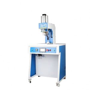 Machine de presse pneumatique pour l'impression par transfert thermique de logos, marques, semelles, masques, vêtements et chaussettes - Product Image 1