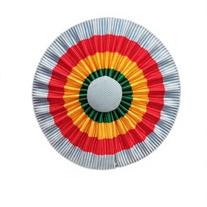 Il s'agit probablement de coquilles espagnoles ou de similaires badges décoratifs en ruban, et sont fabriqués en forme de rosette ou de coquille en ruban. - Product Image 1
