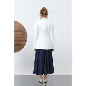 Blazer Elegante Color Crudo con Botones Delanteros para Mujer, Marca Soul, Estilo Clásico para Oficina y Uso Diario, Tallas S-L Versátiles - Product Image 3