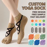 Chaussettes de yoga et de Pilates à cinq doigts en coton peigné anti-boulochage pour femmes, vente en gros