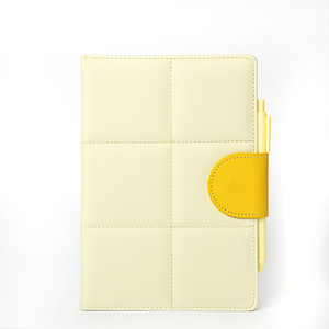 Agenda in Pelle A5 Personalizzata Macron Girls, Taccuino Colorato in PU con Chiusura Magnetica - Product Image 3