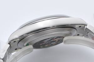 Montre de plongée mécanique pour homme avec panneau rouge, verre saphir, résistance à l'eau 100 bars, fermoir caché, édition limitée, acier inoxydable - Product Image 6