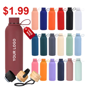 Bouteilles d'eau réutilisables promotionnelles avec logo gratuit, en caoutchouc lisse, 500 ml et 750 ml, avec poignée de sport, à petite ouverture, type <span class=keywords><strong>thermos</strong></span> personnalisé - Product Image 1