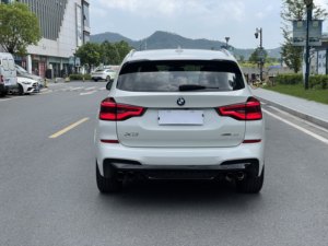 La <span class=keywords><strong>BMW</strong></span> <span class=keywords><strong>X3</strong></span> XDrive28i M Sport Package 2019 est une voiture professionnelle pour l'exportation à bas <span class=keywords><strong>prix</strong></span> - Product Image 6