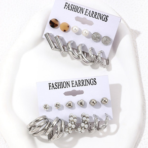 Ensemble de boucles d'oreilles tendance, 6 paires, alliage de zinc, plaqué argent, clous imitation perle, design géométrique en forme de cœur, style vintage pour femmes, pour les soirées - Product Image 5