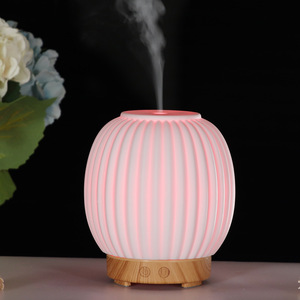 Difusor de aroma de cerámica, humidificador con luz Led de 100Ml para el hogar, dormitorio, oficina, alimentado por USB con función de temporizador - Product Image 1