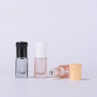 Botol kaca oktagonal 3ml untuk minyak parfum Attar dengan rol kaca dan tutup sekrup segel untuk maskara dan Serum Perawatan Kulit