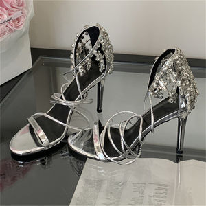 Nuevos Zapatos de Tacón Alto Stiletto Elegantes de Alta Gama Franceses 2026, Zapatos de Cristal con Diamantes para Mujer, con Punta Abierta y Suela de TPU - Product Image 2