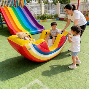 Balançoire gonflable en plastique épais et durable, balançoire gonflable pour les <span class=keywords><strong>jeux</strong></span> d'eau en plein air en été - Product Image 1