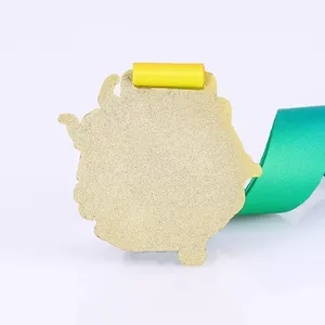 เหรียญรางวัลนักแข่งอัศวินเทมพลาร์แบบสั่งทำพร้อมโลโก้ ตัดจากโลหะผสมสังกะสี ชุบทอง พิมพ์แบบ Letterpress ขายส่ง - Product Image 3