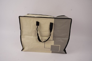 Bolsa de compras con cremallera portátil OEM/ODM de alta calidad personalizada con patrón de dibujos animados muestra gratis bolsa de mercado tejida PP para regalos al aire libre - Product Image 2