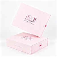 Boîte à tiroir rigide rose écologique personnalisée avec poignée en corde pour l'emballage de chaussettes en fourrure et de vêtements, personnalisation en petites séries disponible