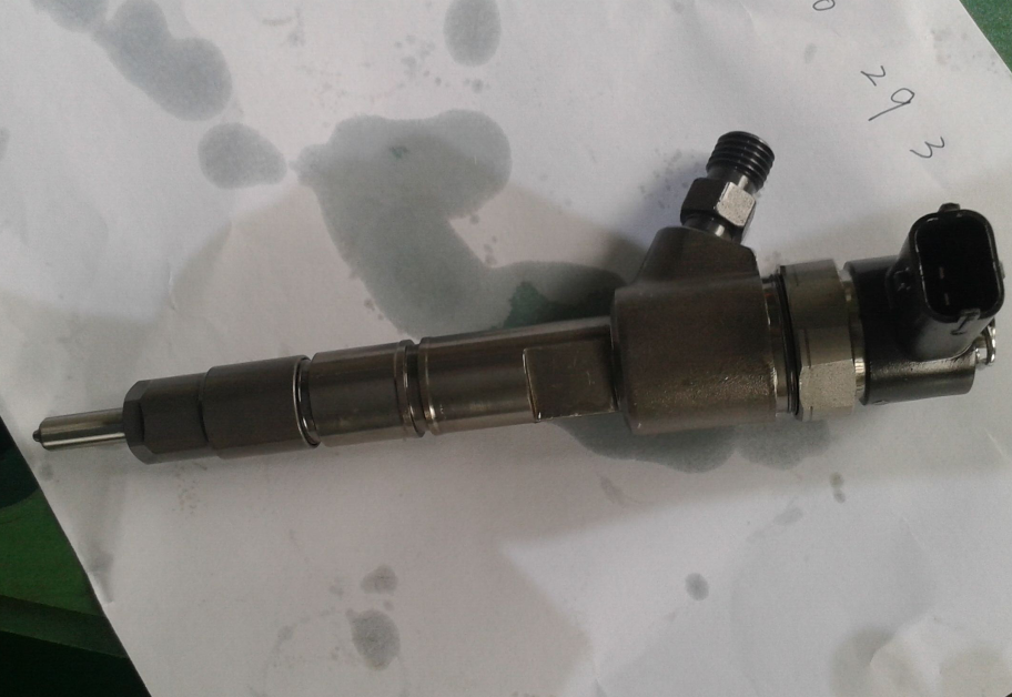 fuel injector nozzle 8982383180 8 982 383 180 for Isuzu diesel nozzle injector 8 982 383 180 common rail injector 8982383180