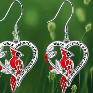 Orecchini a Cuore con Pappagallo in Smalto per Donne, Gioielli di Design Unici e Incisi - Product Image 3