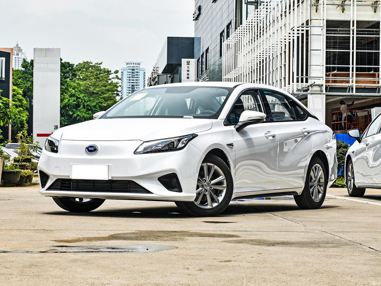 U car In stock Cars Used Aion S&V&Y New Energy Used Cars for Toyota Hilux Fast Electric EV Car for sale