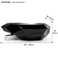 Table basse Diamond en bois laqué noir avec structure en laiton poli et pieds en laiton coulé