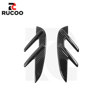 Coques de garniture de garde-boue latérales en fibre de carbone sèche style OEM Prepreg pour BMW G80 G81 M3 G82 G83 M4, avec emblème de garde-boue et marqueur latéral