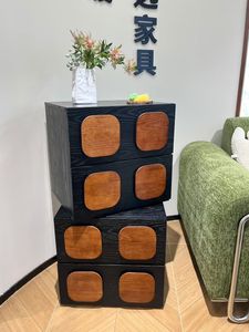 Armoire Carmen de style moderne du milieu du siècle, en bois massif, pour le rangement latéral des meubles de maison, design rétro - Product Image 6