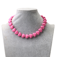 Perhiasan Musim Panas Baru Modern Aksesoris Pink Hangat Anting Rantai Geometris Kalung Hati Gelang Manik-Manik Tak Beraturan Berkilau Set