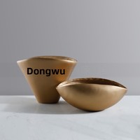 Pot Bunga Resin Emas Gaya Nordik Modern Mewah Klasik Minimalis Modern Hiasan Botol untuk Rumah Hotel Klub Homestay