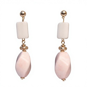 Nuevos Aretes de Aro Acrílicos Negros y Rojos Clásicos, Diseño de Joyería de Moda Premium para Mujer, Ideales para Aniversario - Product Image 2