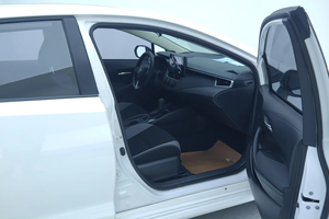 Auto Usado en Buen Estado, Bajo Kilometraje, <span class=keywords><strong>Toyota</strong></span> <span class=keywords><strong>Corolla</strong></span> <span class=keywords><strong>2022</strong></span> 1.2T S CVT Pioneer Edición PLUS - Product Image 4