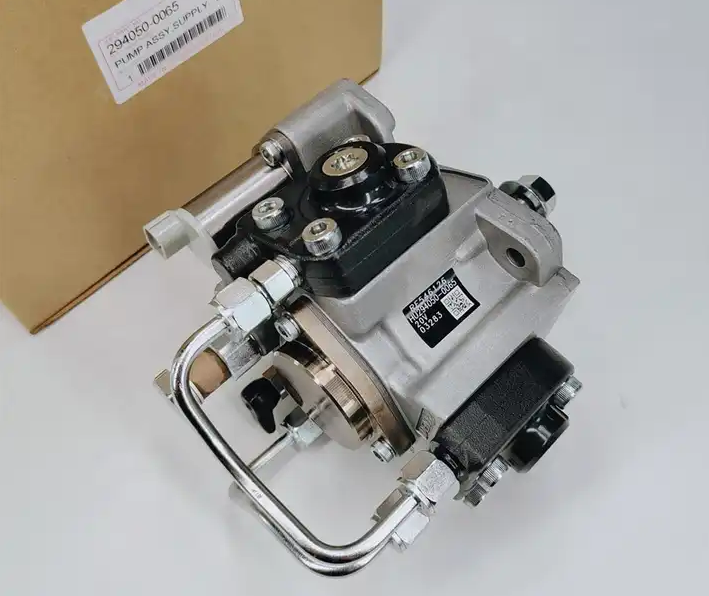 common rail pump RE546126 294050-0065 for John Deere auto parts diesel fuel injection pump  RE546126 294050-0065 294050-0060