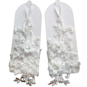 2024 nouveaux accessoires de fête de danse <span class=keywords><strong>gants</strong></span> à fleurs blanches mariée <span class=keywords><strong>gants</strong></span> en <span class=keywords><strong>dentelle</strong></span> - Product Image 5