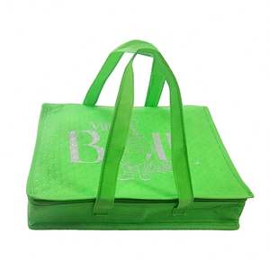 Sac isotherme plat en non-tissé souple, réutilisable, pour la restauration à emporter, avec logo - Product Image 3