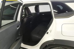 <span class=keywords><strong>Toyota</strong></span> <span class=keywords><strong>Corolla</strong></span> Cross 2.0L Luxury FWD <span class=keywords><strong>2022</strong></span> de <span class=keywords><strong>segunda</strong></span> <span class=keywords><strong>mano</strong></span> con bajo kilometraje, SUV usado con techo corredizo - Product Image 6