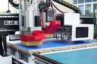 Máquina CNC ATC de alta velocidad 1325 1530 para anidamiento, ranurado y perforación de puertas de gabinetes de cocina para producción de muebles