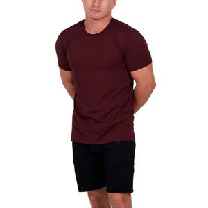 Camiseta Deportiva Lisa Roja de Alta Calidad al por Mayor, Camiseta de Gimnasio Suave y Económica para Hombre, Camiseta Deportiva con Diseño Personalizado para Hombre - Product Image 3