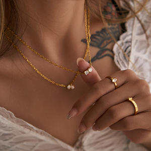 2025 Dazan New Ins 18K Chapado en oro Acero inoxidable Francés Minimalista Lucky Grass Tear Zircon 3 Diseño Garra Collar con clip de papel - Product Image 6